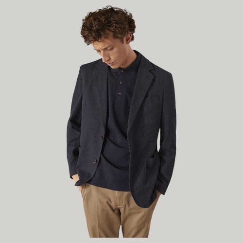 Single breasted jacket with patch pocket