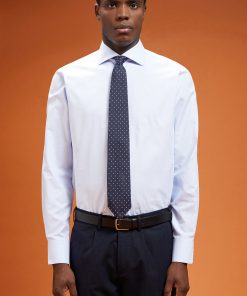 Men’s regular fit classic shirt in superlight 100% cotton superlight Oxford fabric with a classic collar