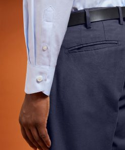 Men’s regular fit classic shirt in superlight 100% cotton superlight Oxford fabric with a classic collar