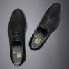 100% brushed leather derby shoe with rubber sole