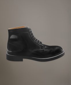 100% brushed leather boots with rubber sole