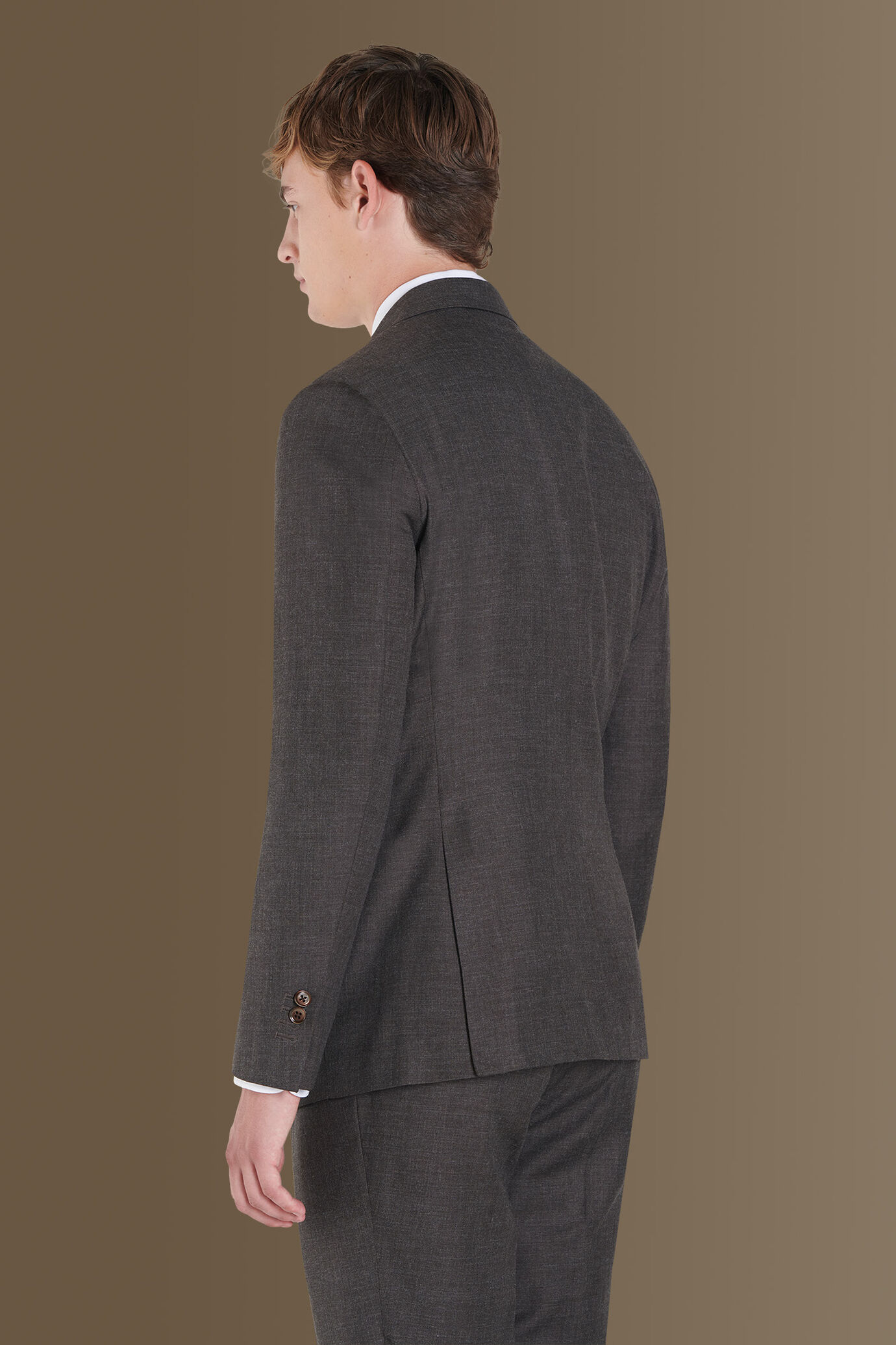 Single-breasted solid color suit with trousers with pinces