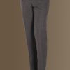 Single-breasted solid color suit with trousers with pinces