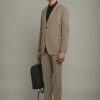 Men’s single-breasted suit in regular fit technical fabric