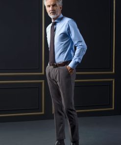 Chino trousers with pleats and turn-up