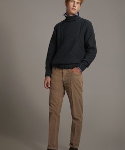 Regular fit 5 pockets trousers in corduroy fabric