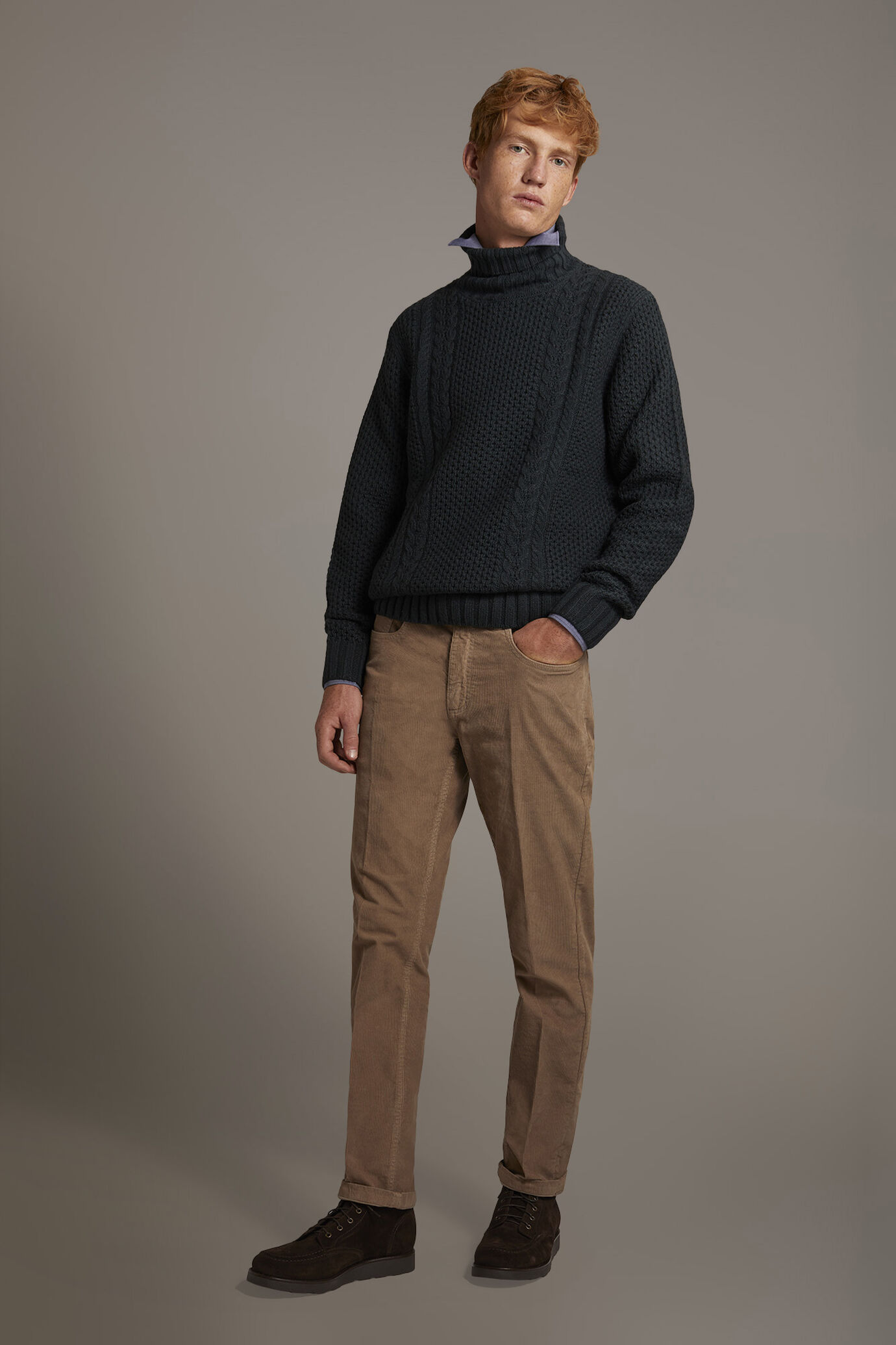 Regular fit 5 pockets trousers in corduroy fabric - Image 1
