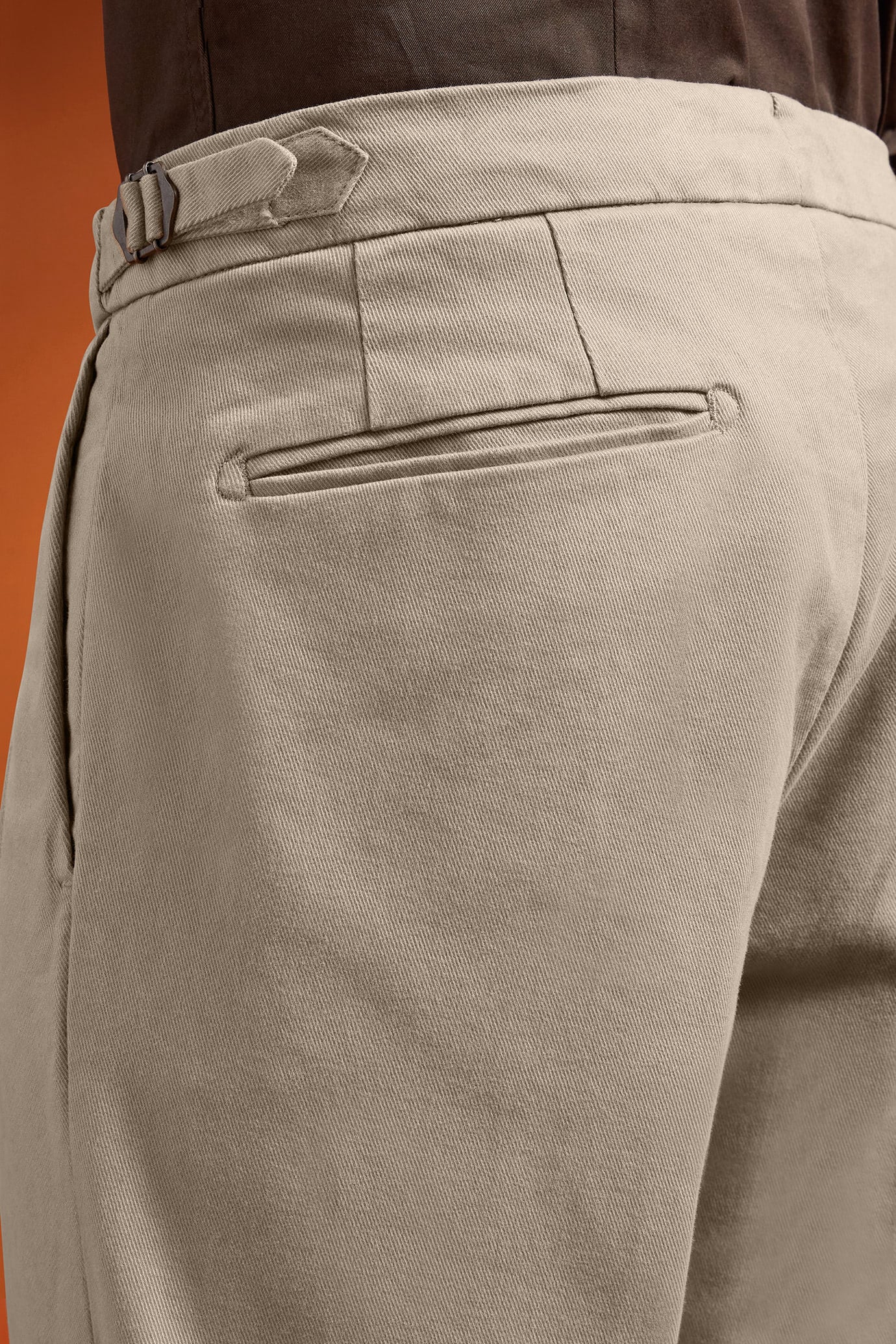 Men's regular fit double pleat trousers in bul twill fabric - Image 3