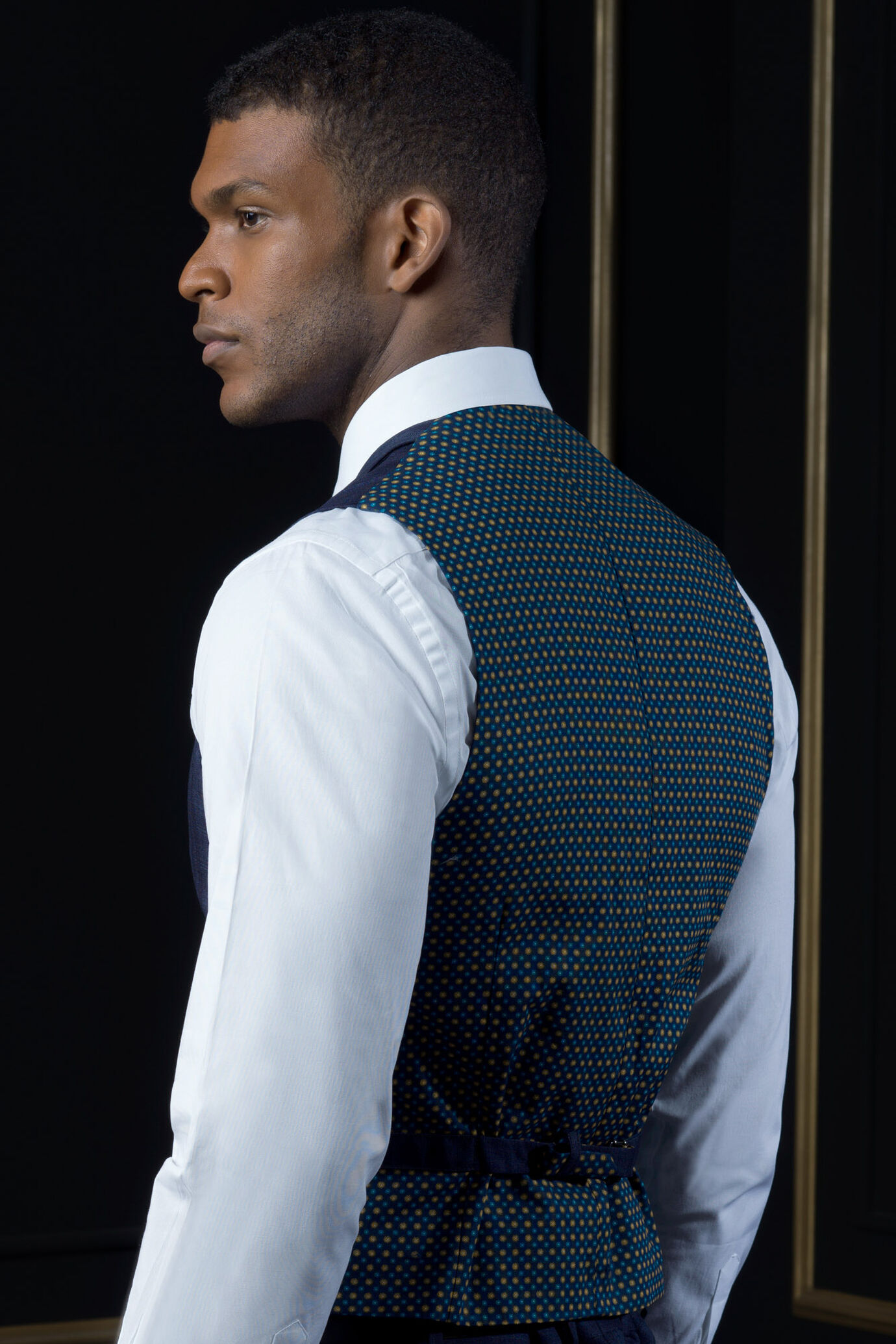 Single breasted waistcoat with lapel collar - Image 2