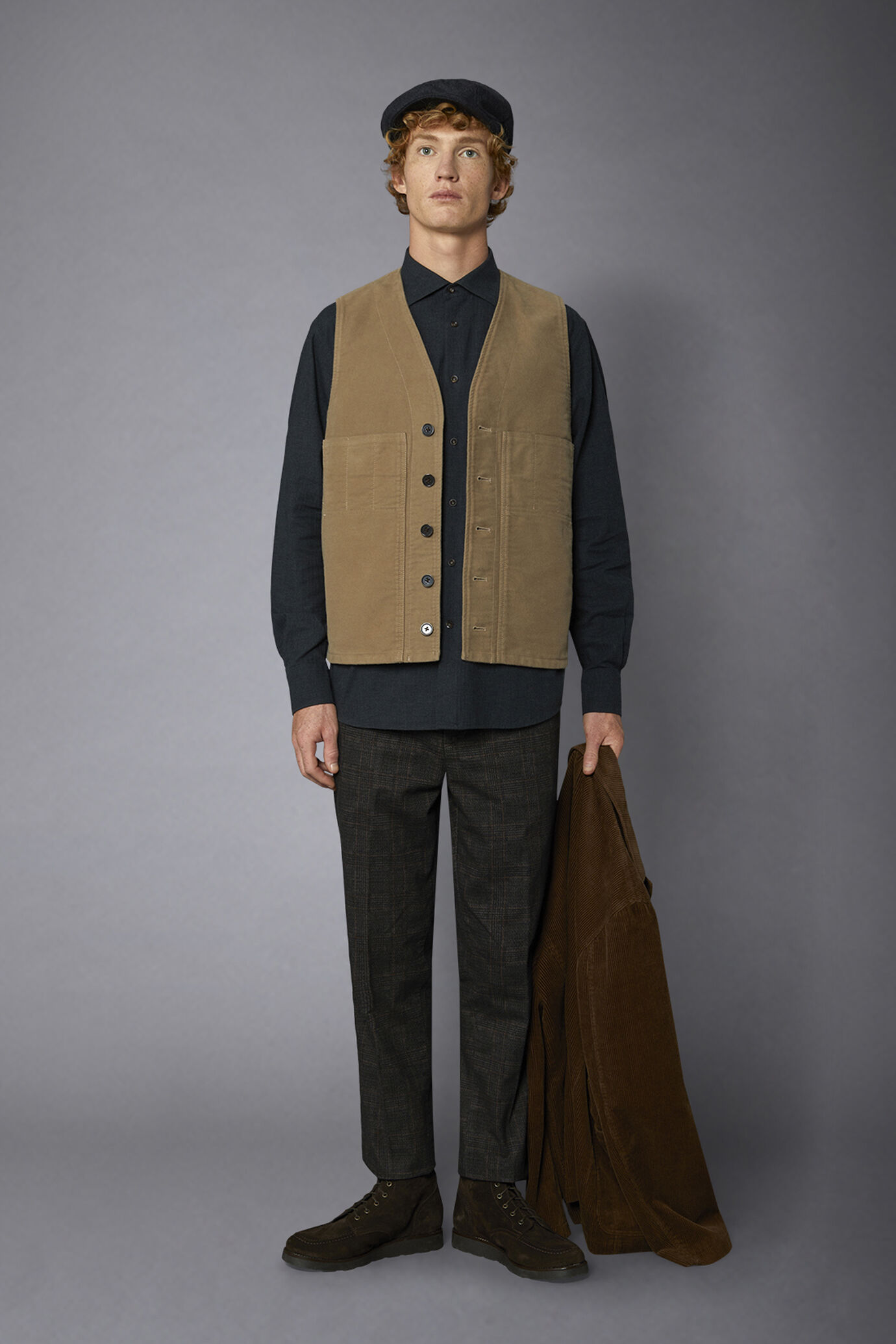 Men's single-breasted casual v-neck waistcoat plain moleskin fabric regular fit - Image 1