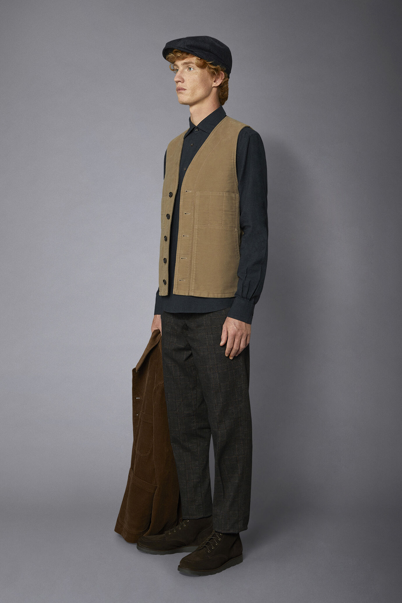 Men's single-breasted casual v-neck waistcoat plain moleskin fabric regular fit - Image 2