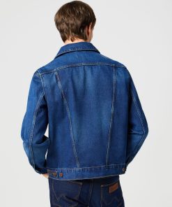 Alternative view of Wrangler 124Mj Far Away